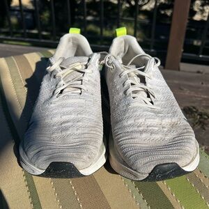 Nike ReactX Infinity Run 4 White and Green Athletic Shoes